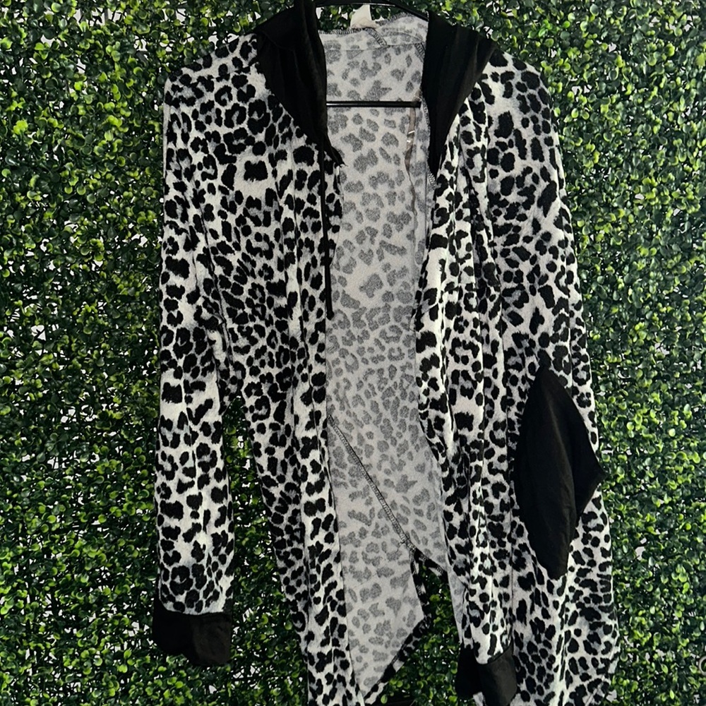 Sew in love 3xl sweater with hoodie